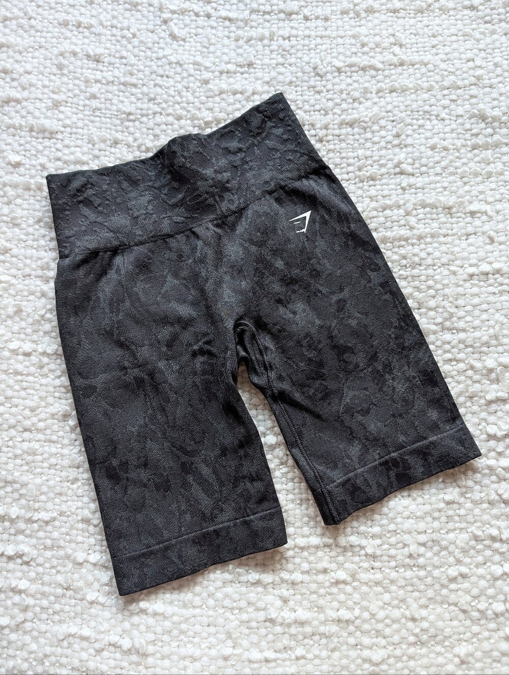Gymshark Adapt Animal Seamless Shorts Black Charcoal Scrunch XS